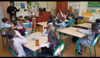 Strażak gościem w świetlicy klas 4-8